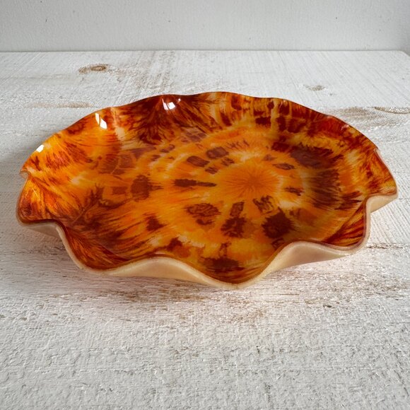 Plastic FAB Tray - Orange and Red Tie Dye Retro Tray - Vintage Decorative Tray - Picture 3 of 10